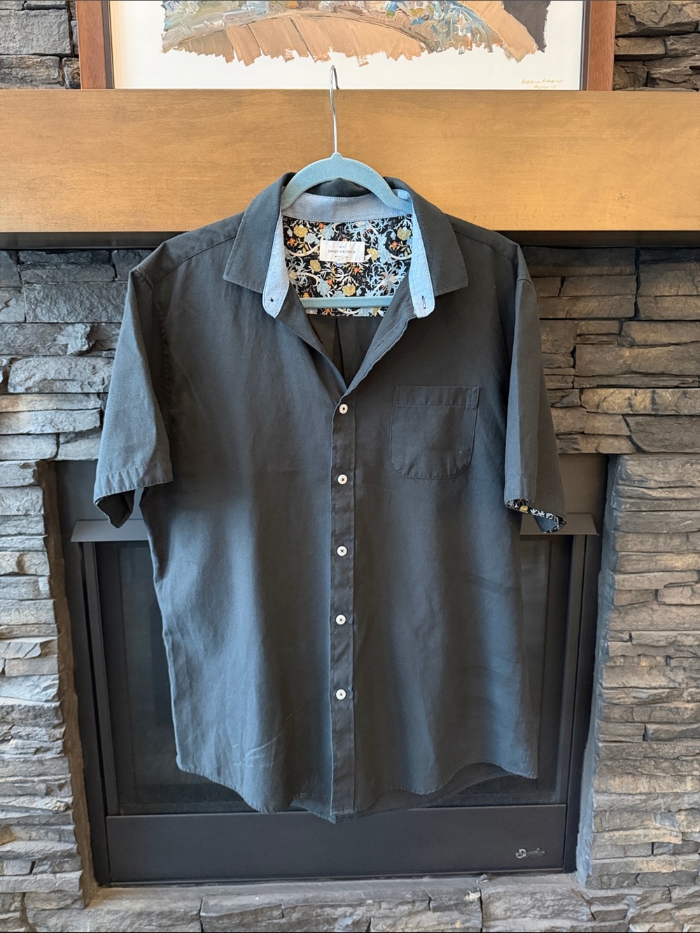 Men's‎ Short-Sleeve Button-Down Shirt with Floral Contrast Trim - Gray